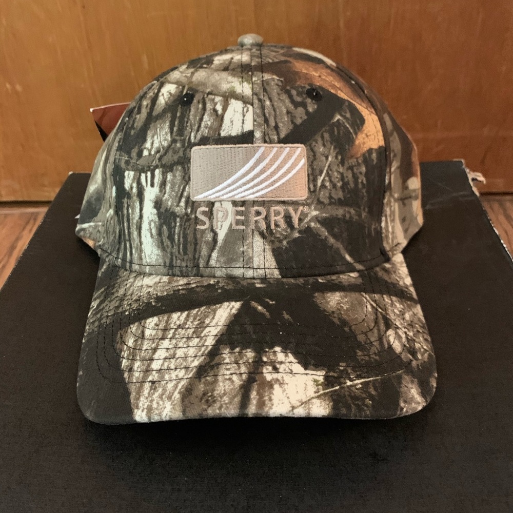 NWT Sperry Realtree Camo Dad Hat